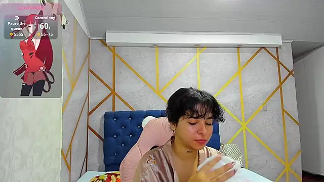 Snapshot of _vaiolet_owo chatting on 02-07-26, 05:15 vaiolet owo online show from 02-07-26, 05:15