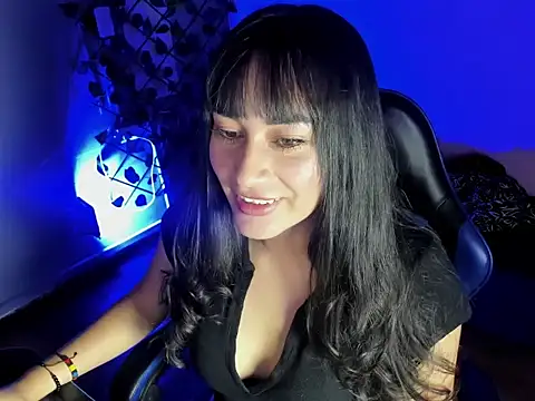 Dhany Naugthy  online show from 11-13-25, 05:28