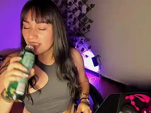 Dhany Naugthy  online show from 11-10-25, 07:52