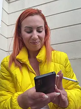 Snapshot of pervimilf chatting on 11-12-25, 02:21 pervimilf online show from 11-12-25, 02:21