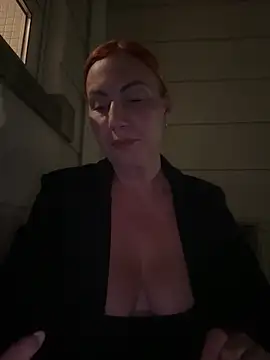 Snapshot of pervimilf chatting on 06-10-26, 10:44 pervimilf online show from 06-10-26, 10:44