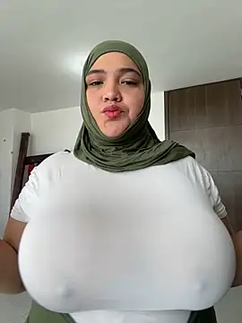 sweetmuslim01 online show from 10-25-25, 04:29