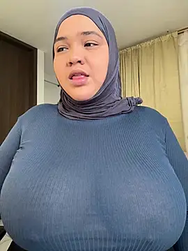 Snapshot of sweetmuslim01 chatting on 05-29-26, 08:26 sweetmuslim01 online show from 05-29-26, 08:26