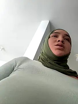 sweetmuslim01 online show from 10-03-25, 05:25