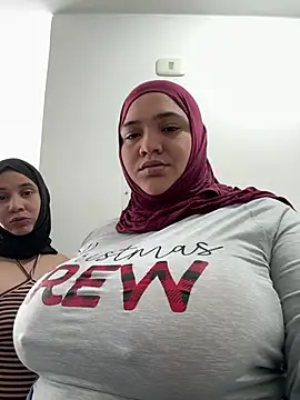 Snapshot of sweetmuslim01 chatting on 05-05-26, 03:59 sweetmuslim01 online show from 05-05-26, 03:59