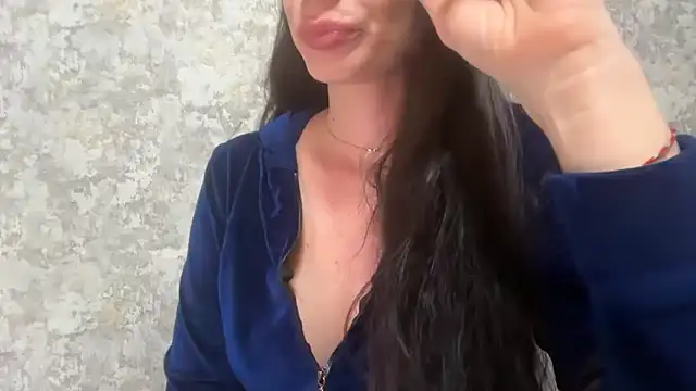 Snapshot of Angelinaa19 chatting on 04-18-26, 12:51 Angelinaa19 online show from 04-18-26, 12:51