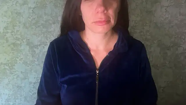 Snapshot of Angelinaa19 chatting on 05-06-26, 06:06 Angelinaa19 online show from 05-06-26, 06:06