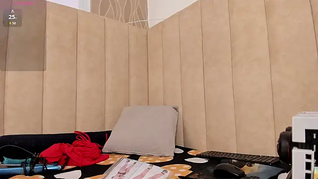 Snapshot of TifanyGrey chatting on 11-07-25, 08:13 TifanyGrey online show from 11-07-25, 08:13