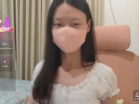 Lil-Cherries online show from 11-09-25, 04:00