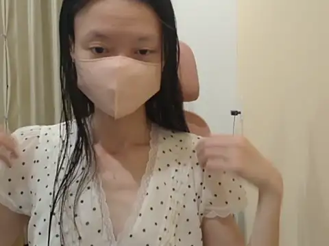 Lil-Cherries online show from 02-15-26, 02:49