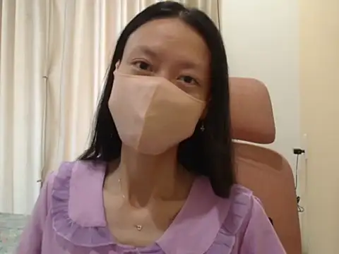 Lil-Cherries online show from 01-18-26, 05:22