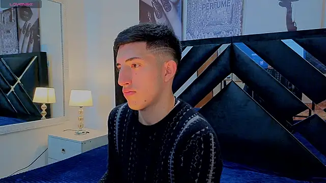 Un Sluttyy online show from 04-14-26, 11:15