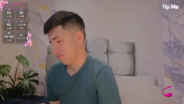 Un Sluttyy online show from 07-18-26, 11:41