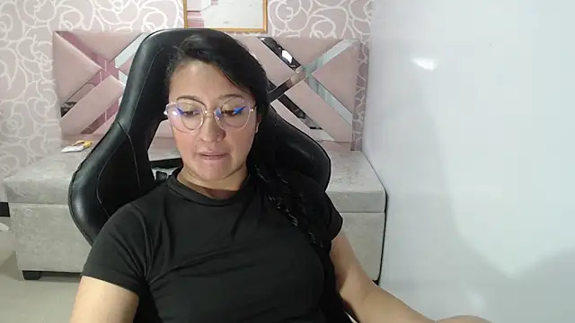 Nezuko1 Amaterasu1 ch online show from 11-11-25, 05:52