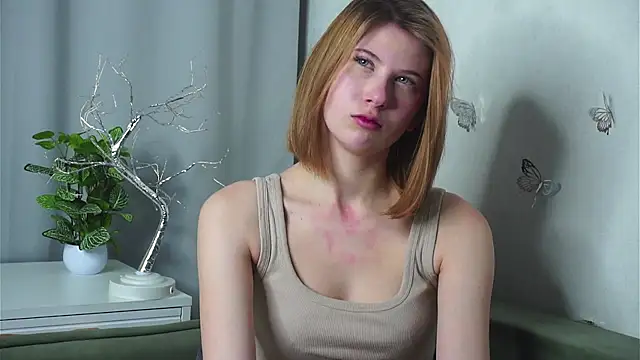 YvonneBou online show from 11-17-25, 08:13