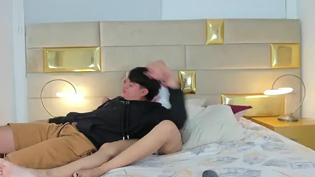 LoveRebels  online show from 01-07-26, 01:16