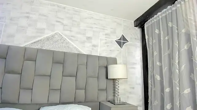 Snapshot of ZarinaWynne chatting on 05-31-26, 02:23 ZarinaWynne online show from 05-31-26, 02:23