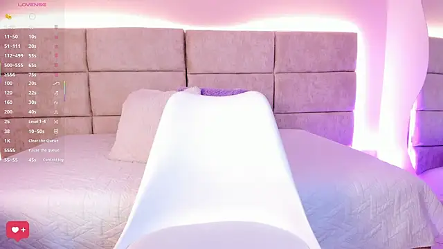 nia20  online show from 03-19-26, 12:05