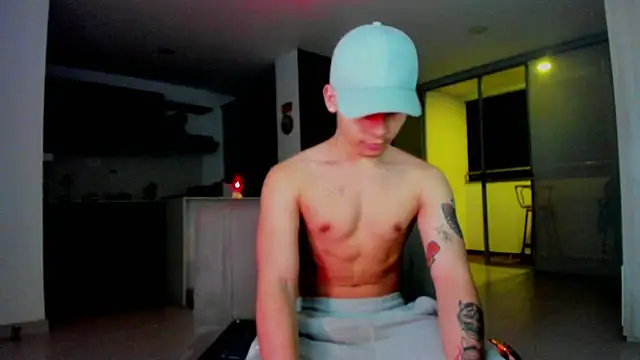 Zeus Jeff online show from 12-20-25, 03:31