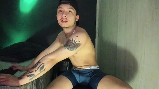 Snapshot of Zeus_Jeff chatting on 02-06-26, 05:58 Zeus Jeff online show from 02-06-26, 05:58