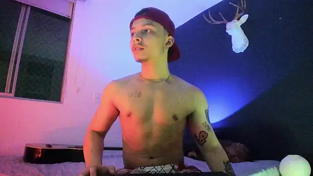 Snapshot of Zeus_Jeff chatting on 02-21-26, 03:08 Zeus Jeff online show from 02-21-26, 03:08