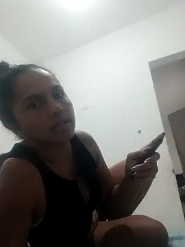 Snapshot of _Lizeth_ chatting on 02-15-26, 08:52 Lizeth online show from 02-15-26, 08:52