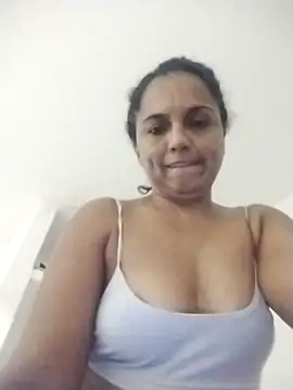 Snapshot of _Lizeth_ chatting on 07-17-26, 03:48 Lizeth online show from 07-17-26, 03:48