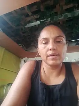 Snapshot of _Lizeth_ chatting on 02-12-26, 08:52 Lizeth online show from 02-12-26, 08:52