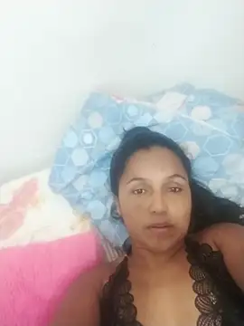 Snapshot of _Lizeth_ chatting on 11-12-25, 05:22 Lizeth online show from 11-12-25, 05:22