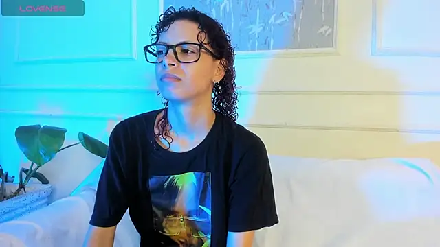 AliceMadnes online show from 03-29-26, 02:30