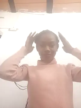 Aliis Love online show from 01-18-26, 01:47