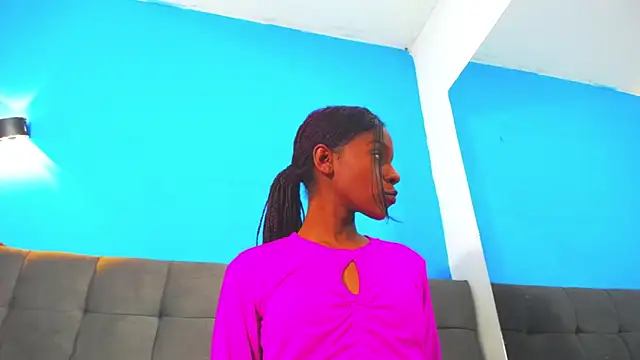 Aliis Love online show from 11-25-25, 03:51