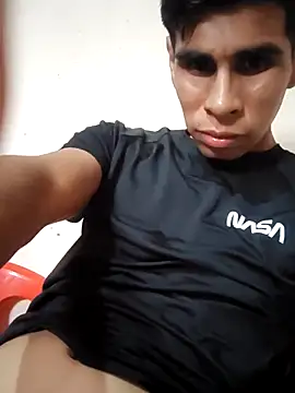 Jorge111235 online show from 11-08-25, 10:24