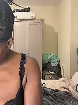 Snapshot of bry8661 chatting on 07-14-26, 11:22 bry8661 online show from 07-14-26, 11:22