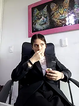 Snapshot of emilygrooe chatting on 02-26-26, 07:14 emilygrooe online show from 02-26-26, 07:14