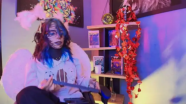 Snapshot of luxiel_ chatting on 02-14-26, 10:32 luxiel online show from 02-14-26, 10:32