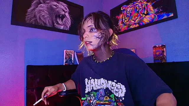 Snapshot of luxiel_ chatting on 01-17-26, 11:19 luxiel online show from 01-17-26, 11:19