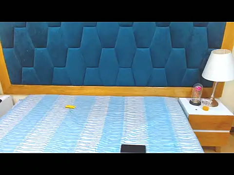 morrigan luxus2 online show from 12-16-25, 11:31