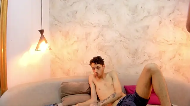 isaa and juanjo online show from 12-20-25, 03:31