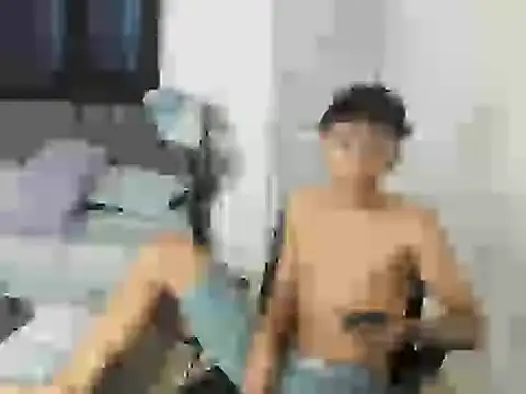 Snapshot of raccon_master chatting on 11-10-25, 06:13 raccon master online show from 11-10-25, 06:13