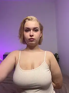 Angela bounce online show from 11-08-25, 10:13