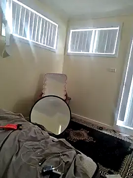 Snapshot of Blahblahsheep chatting on 11-07-25, 05:01 Blahblahsheep online show from 11-07-25, 05:01