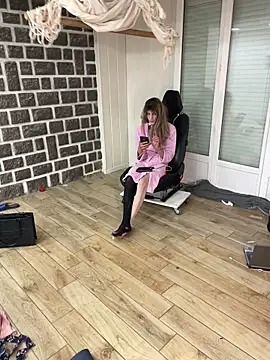 samia42 online show from 04-14-26, 08:14