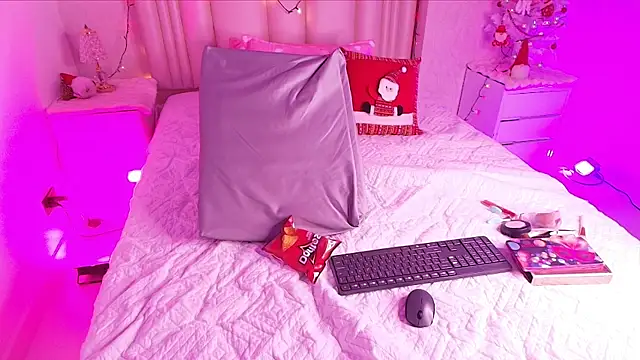 alanarose18 online show from 12-05-25, 07:34