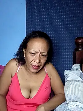 CUTE V LOVE online show from 12-04-25, 04:17