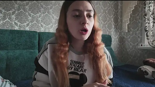 SweetLiaison online show from 04-19-26, 06:03