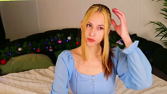 AriaBe11 online show from 12-19-25, 07:11