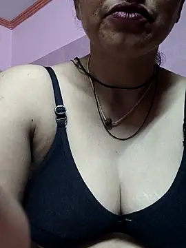 Snapshot of Piya_Bakshi chatting on 04-27-26, 02:26 Piya Bakshi online show from 04-27-26, 02:26