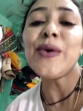 Snapshot of Piya_Bakshi chatting on 05-31-26, 07:14 Piya Bakshi online show from 05-31-26, 07:14