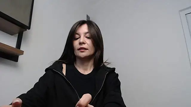 Veronichkaaa online show from 04-14-26, 07:24